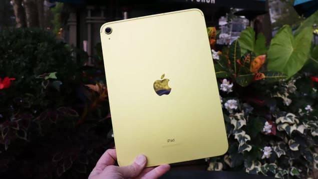 Желтый iPad 10.9 (2022)