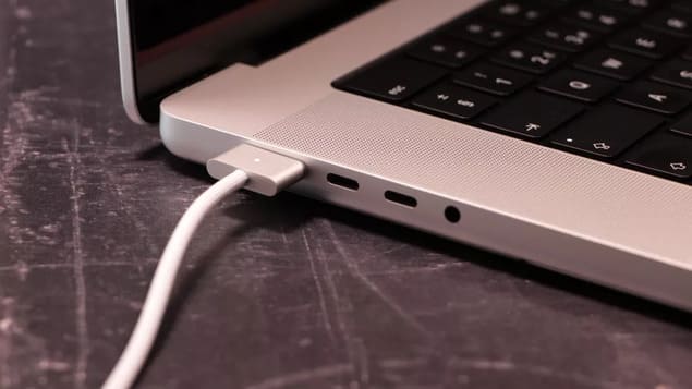 Зарядка MagSave MacBook Pro 16 (2023)