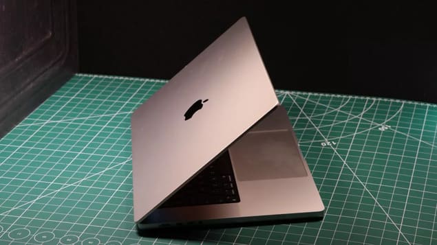MacBook Pro 16 (2023)