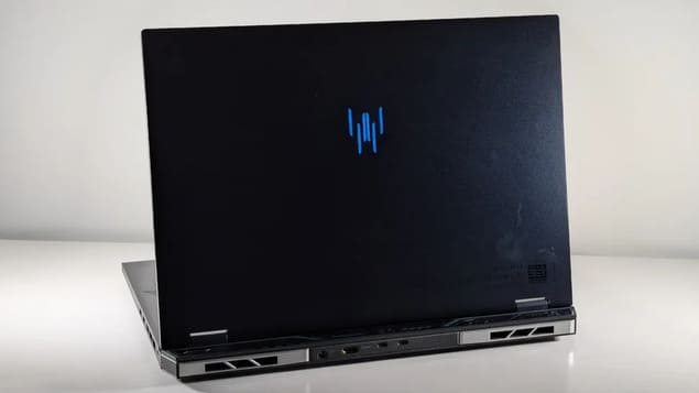 Обзор Acer Predator Helios Neo 18 (2024)