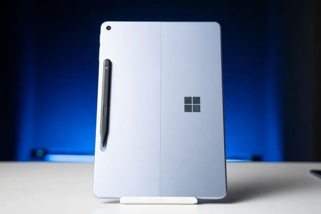 Обзор Microsoft Surface Pro 12: Удобный планшет на Windows