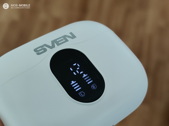 SVEN E-310B: обзор TWS наушников с LED-дисплеем и умным шумоподавлением