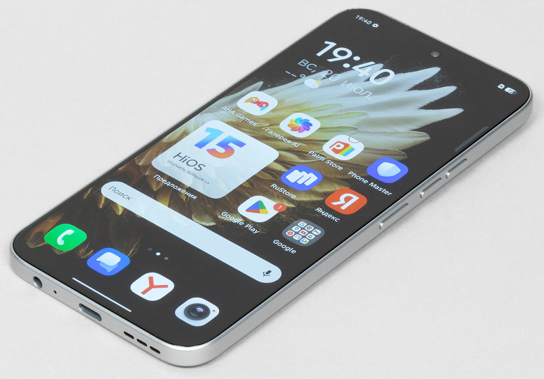 Смартфон Tecno Spark 40 Pro: бюджетная модель с экраном 144 Гц